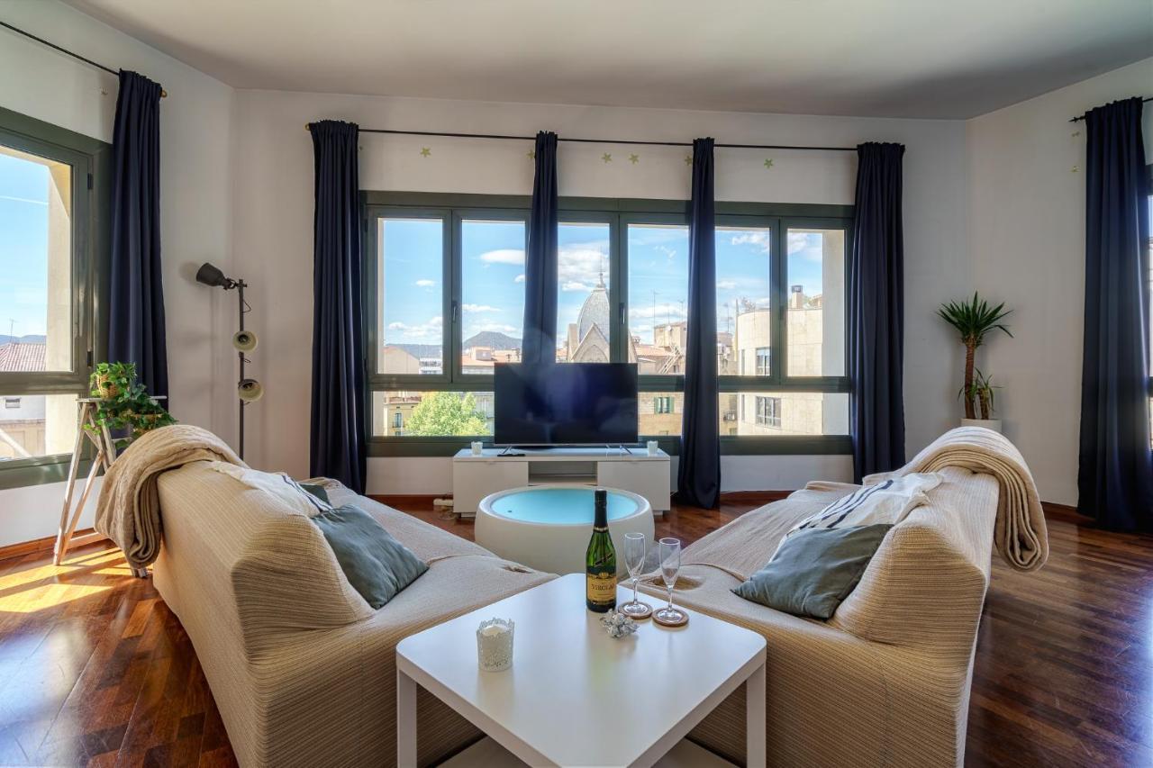 Apartamento Espectacular Loft En Centrico Edificio Singular Manresa Exterior foto